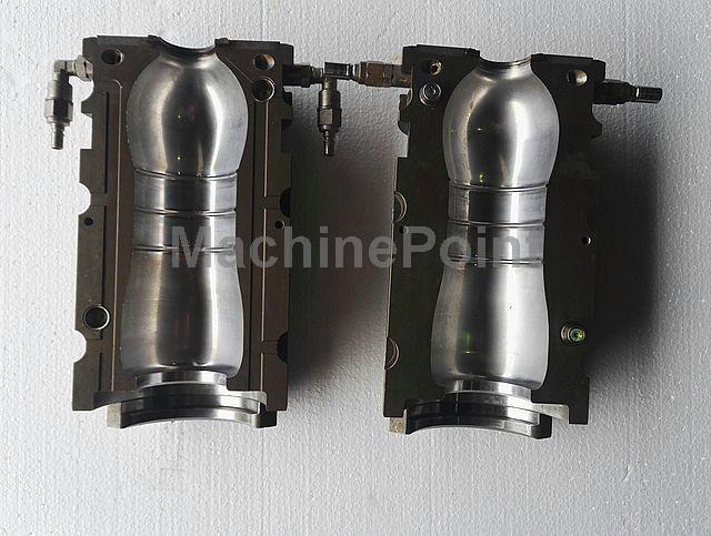 SIPA - Sipa Blow Bottles Molds - Macchina usata