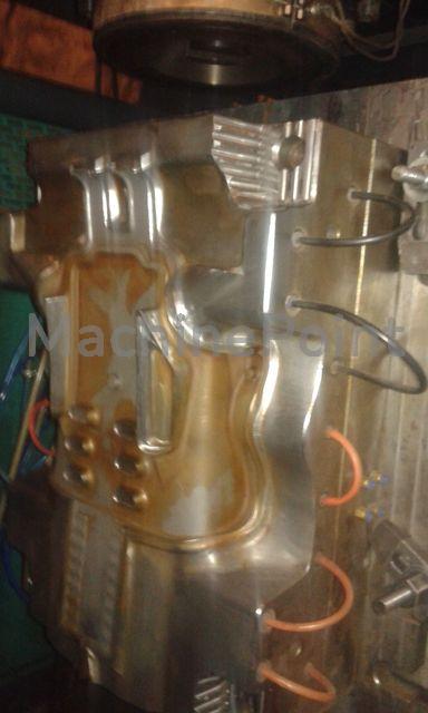  - MOULDS FOR THE PRODUCTION OF CHILD CAR SEATS - Gebrauchtmaschinen