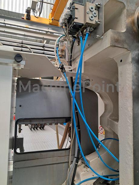 KRAUSS MAFFEI - 900/8100 GX  - Maquinaria usada