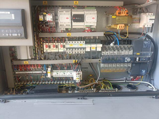 SCHNEIDER ELECTRIC - ISAF1221A - Used machine