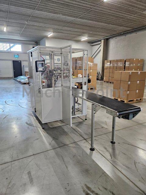 OTTO HOFSTETTER - IML decoration robot for 6 cavity mould - Maszyna używana