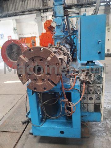CINCINNATI MILACRON - CM55 - Used machine