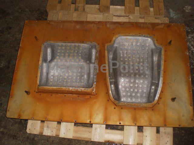  - MOULDS FOR THE PRODUCTION OF CHILD CAR SEATS - Gebrauchtmaschinen