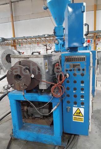 CINCINNATI MILACRON - CM80 - Used machine