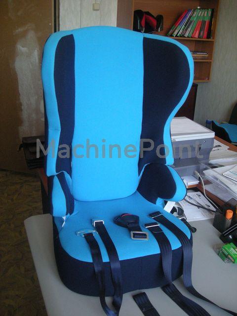 - MOULDS FOR THE PRODUCTION OF CHILD CAR SEATS - Gebrauchtmaschinen