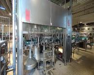 Líneas completas de llenado en botella de vidrio KHS KHS Innofill DMG-SVF