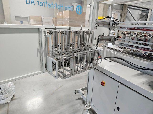 OTTO HOFSTETTER - IML decoration robot for 6 cavity mould - Maszyna używana